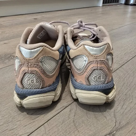 Asics Multicolor Running Shoes - Picture 5 of 8